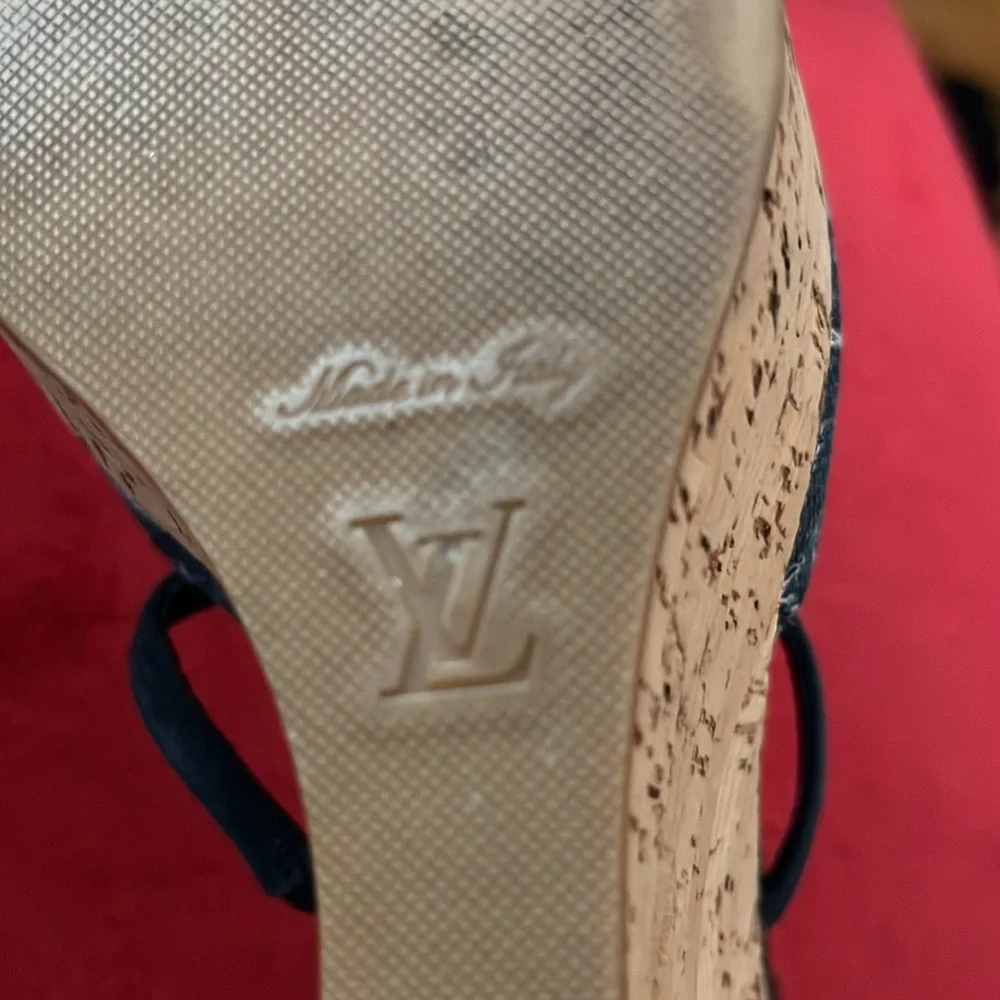 Louis Vuitton  Women’s Shoes - Picture 7 of 7